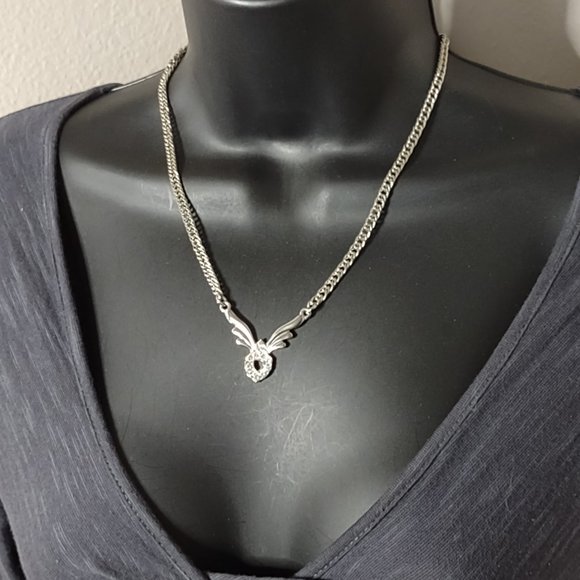 Cute Silver Tone Necklace And Earring Set With Clear Stones - Picture 14 of 14